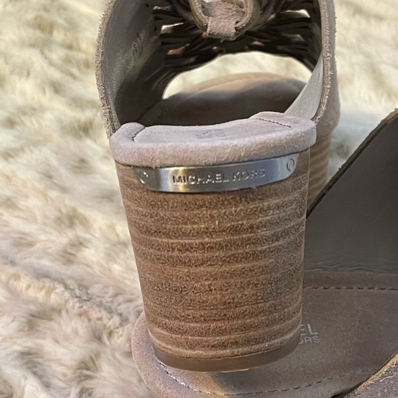 Michael Kors Leather Clogs Sz 10M - Picture 3 of 9